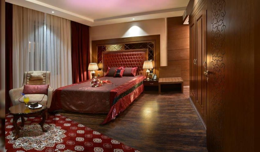 رزرو اقامتگاه و هتل با جالوکس 09032486073